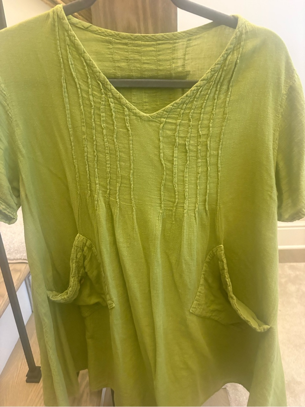 Women’s Lime Green V-Neck Short Sleeve Top